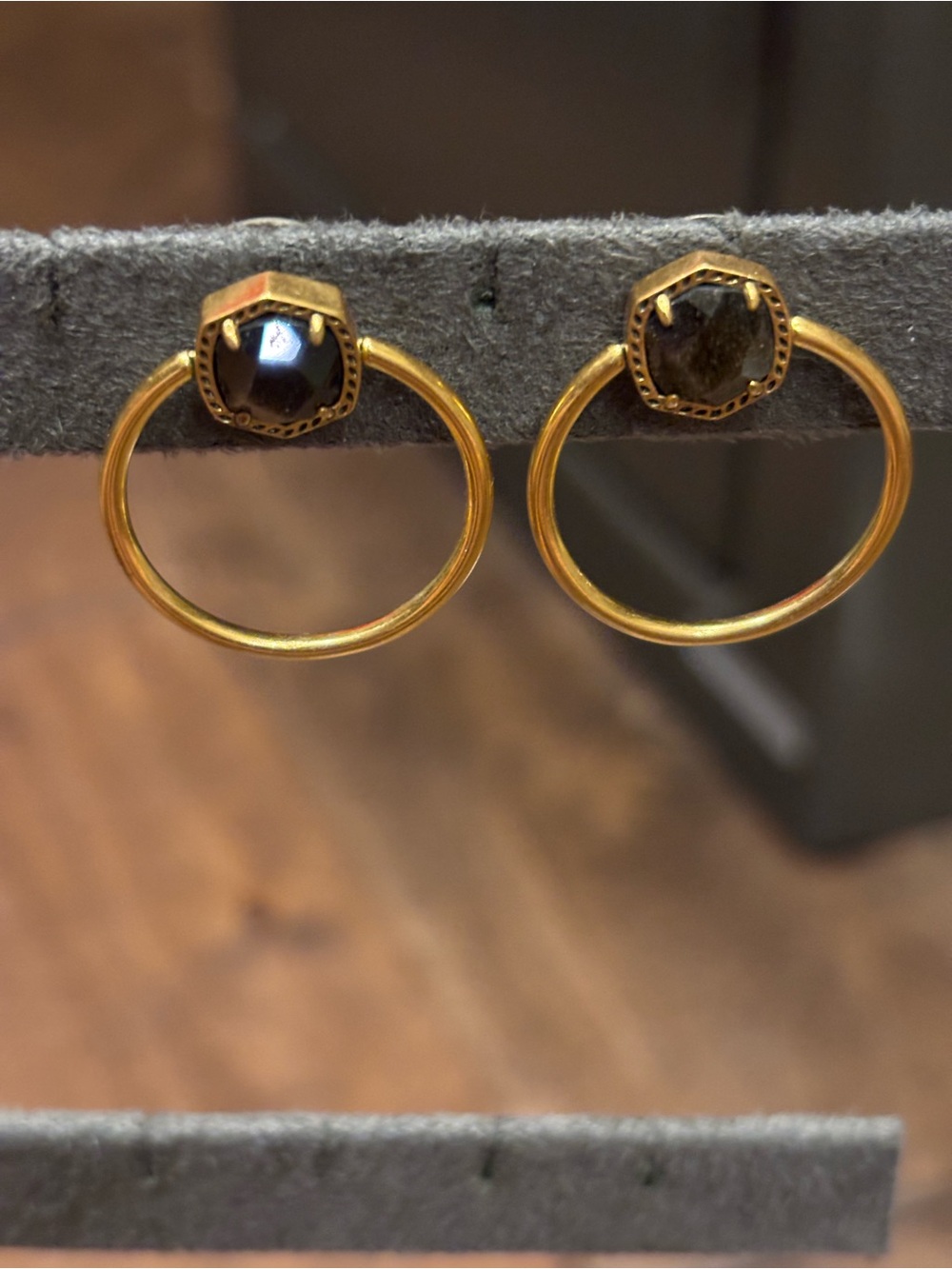 Kendra Scott Gold Tone Hoop Earrings with Dark Gem Accent, Like New
